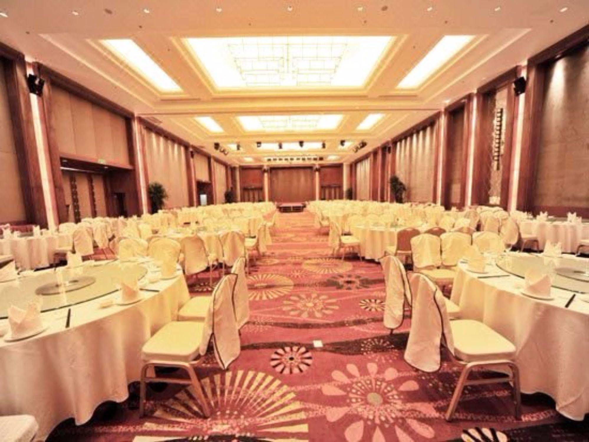 S&N Dalian Hotel Eksteriør billede